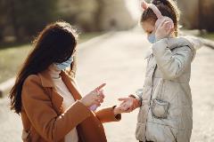 Soutenir les enfants et les adolescents atteints d’autisme et de déficience intellectuelle et leurs familles durant la COVID-19