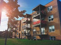 PROFITER DE MON DOMICILE: Options en matière de logement accompagné pour les personnes ayant un autisme ou unedéficience intellectuelle en Canada