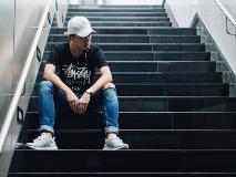 Les traits autistiques et la rumination de colère créent-ils un lien entre l’anxiété sociale et l’agressivité?